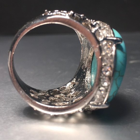 BLING RING-Turquoise/rhinestone/silver tone filagree, prong set, size 8 NWOT - Picture 11 of 12